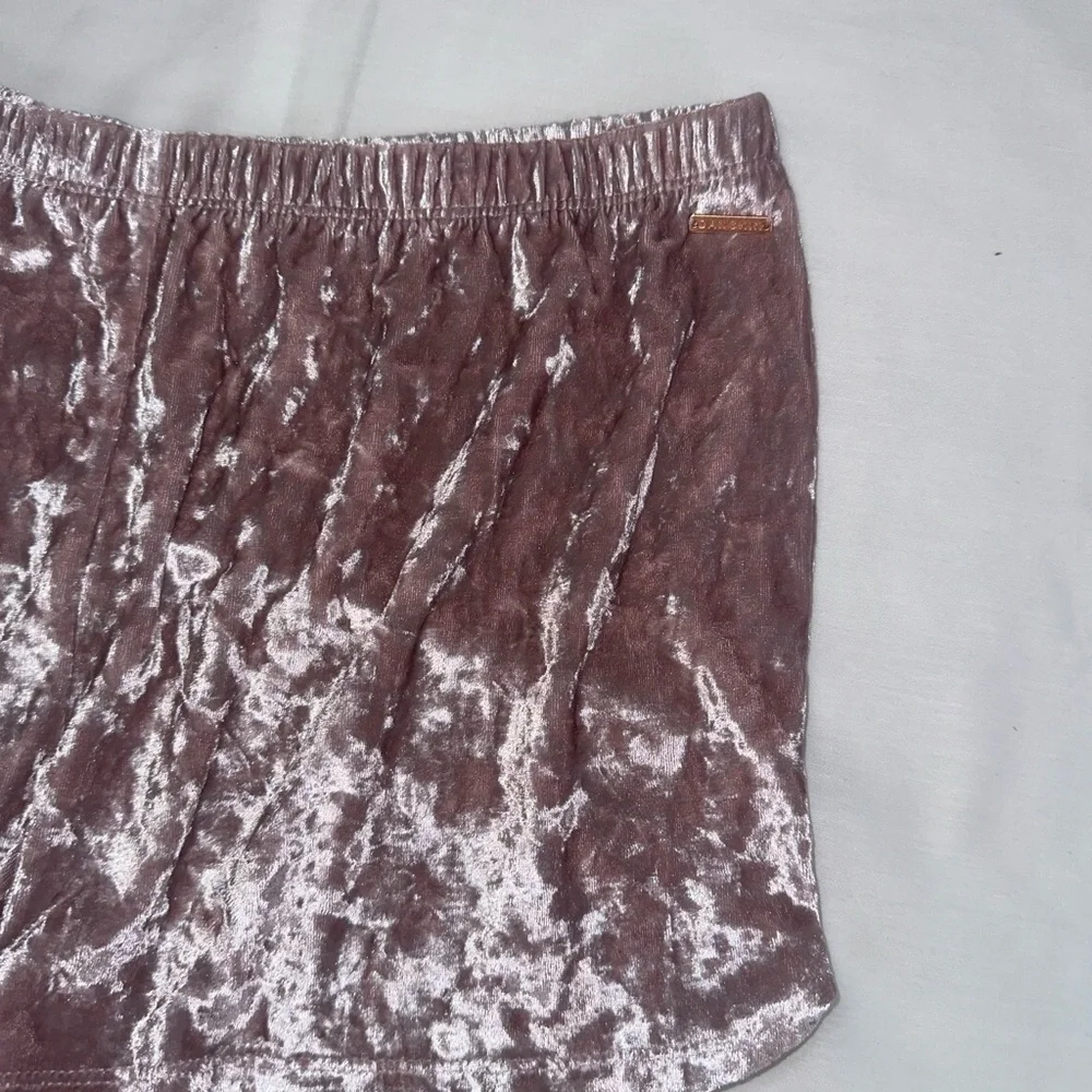 Danskin Dusty Pink Crushed Velvet Sleepwear Pajama Set Top and Shorts Size M